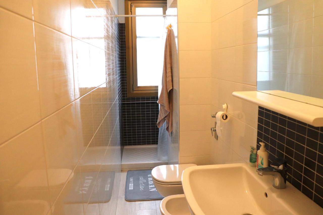 * La Casa Di Arti * 25 Min Dal Duomo Appartement Milaan Buitenkant foto